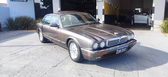 JAGUAR XJ6 4.0 V6 24V GASOLINA 4P AUTOMÁTICO